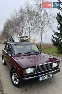 Седан ВАЗ 2107 2004 в Черновцах