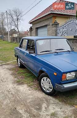 Седан ВАЗ 2107 2001 в Ровно