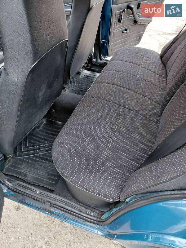 Седан ВАЗ / Lada 2107 2005 в Івано-Франківську