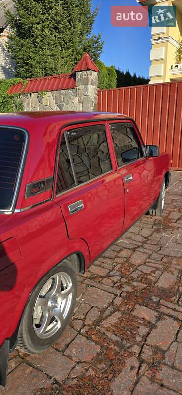 Седан ВАЗ / Lada 2107 2005 в Кременчуге фото 4 Седан ВАЗ / Lada 2107 2005 в Кременчуге