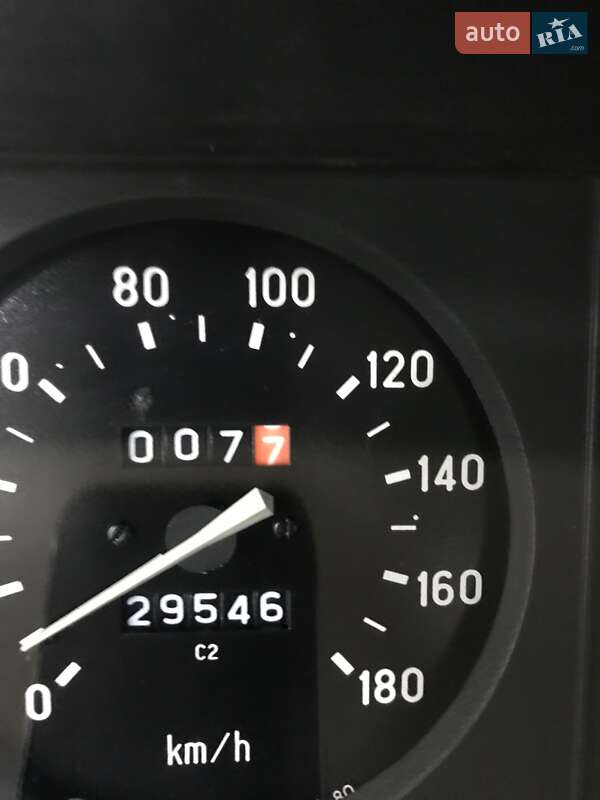 Седан ВАЗ / Lada 2107 2002 в Почаеве