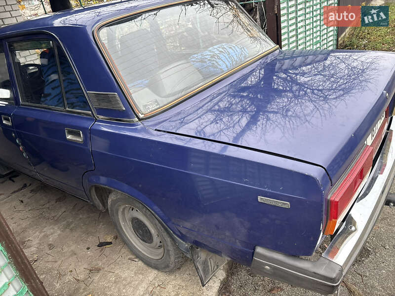 Седан ВАЗ / Lada 2107 1998 в Горишних Плавнях
