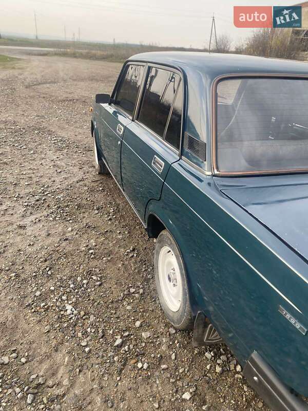 Седан ВАЗ / Lada 2107 2002 в Борщеве