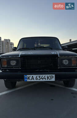 Седан ВАЗ / Lada 2107 2008 в Киеве