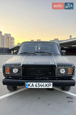 Седан ВАЗ / Lada 2107 2008 в Киеве