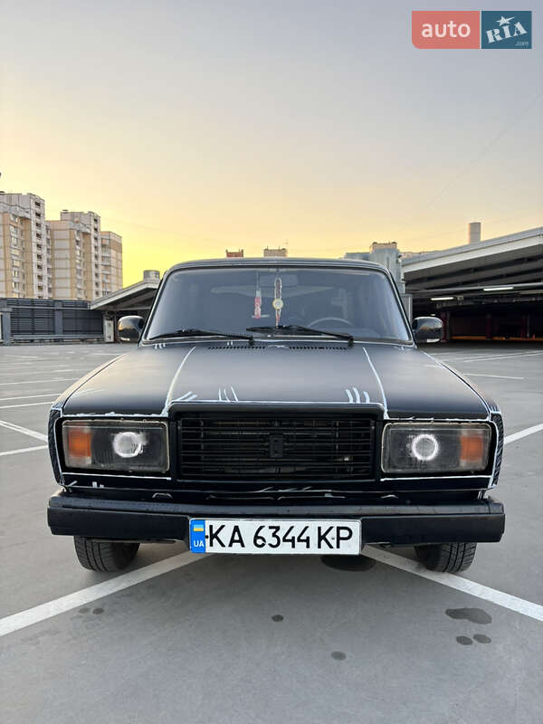 Седан ВАЗ / Lada 2107 2008 в Києві
