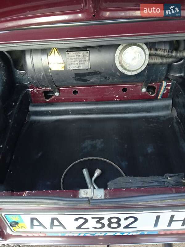 Седан ВАЗ / Lada 2107 2005 в Киеве