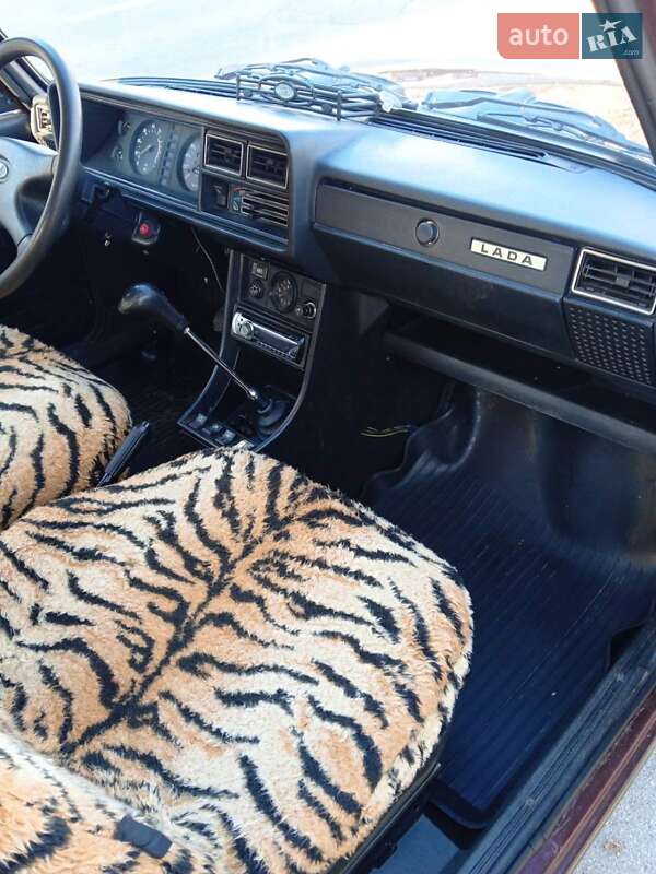 Седан ВАЗ / Lada 2107 2005 в Киеве