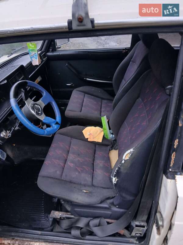 Седан ВАЗ / Lada 2107 1995 в Мукачево фото 8 Седан ВАЗ / Lada 2107 1995 в Мукачево
