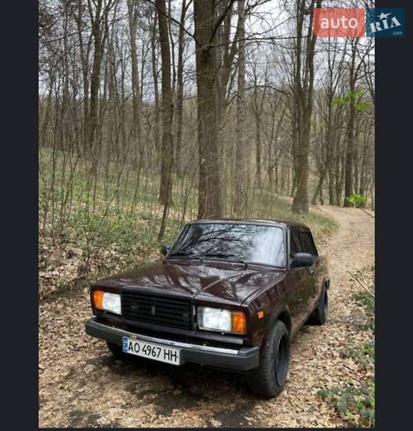 Седан ВАЗ / Lada 2107 2007 в Хусте