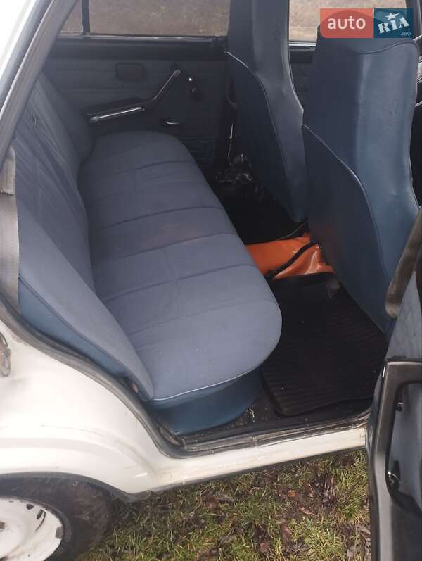 Седан ВАЗ / Lada 2107 1989 в Теребовле фото 10 Седан ВАЗ / Lada 2107 1989 в Теребовле