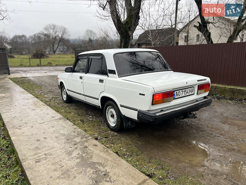 Седан ВАЗ / Lada 2107 2004 в Беловарцах фото 9 Седан ВАЗ / Lada 2107 2004 в Беловарцах
