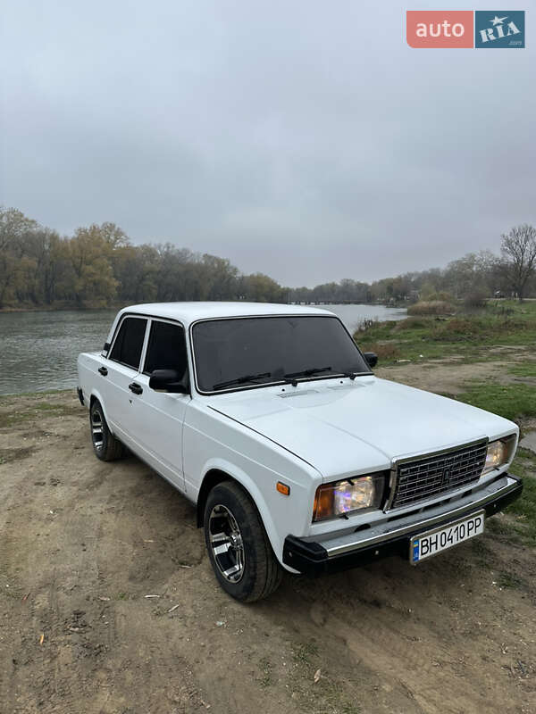 Седан ВАЗ / Lada 2107 2006 в Беляевке