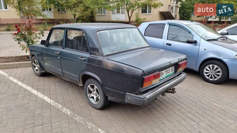 Седан ВАЗ / Lada 2107 2005 в Одессе