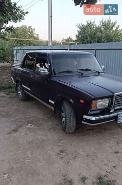 Седан ВАЗ 2107 1998 в Великодолинском