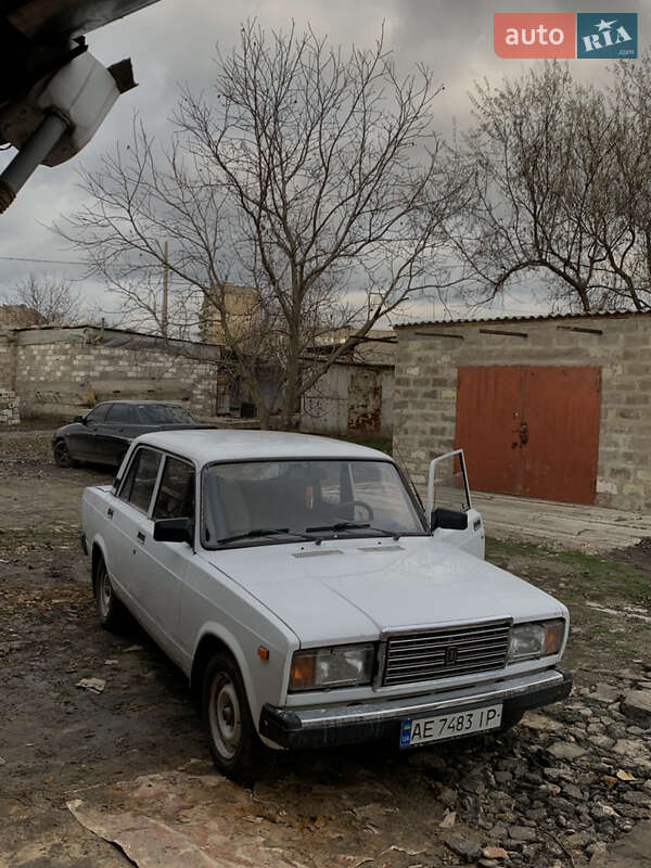 Седан ВАЗ / Lada 2107 2006 в Желтых Водах фото Седан ВАЗ / Lada 2107 2006 в Желтых Водах