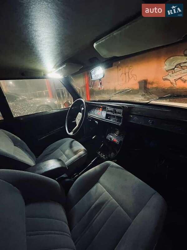 Седан ВАЗ / Lada 2107 1989 в Хмельницком