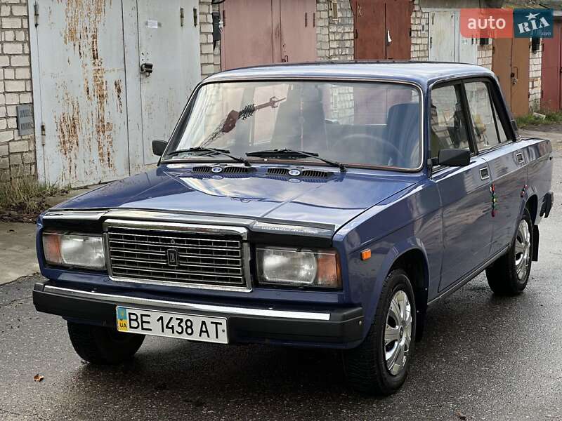 Седан ВАЗ / Lada 2107 2003 в Миколаєві