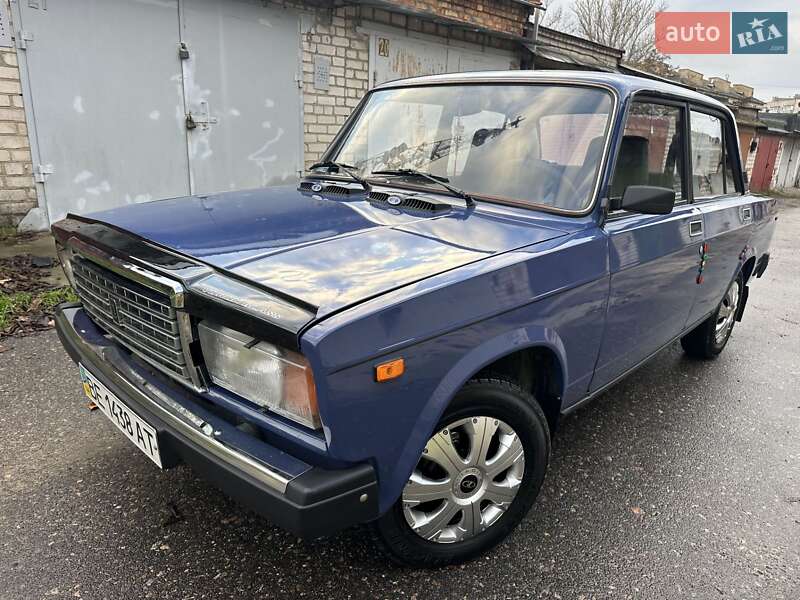 Седан ВАЗ / Lada 2107 2003 в Миколаєві