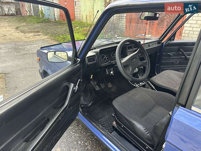 Седан ВАЗ / Lada 2107 2003 в Миколаєві