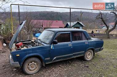 Седан ВАЗ 2107 2005 в Чернівцях
