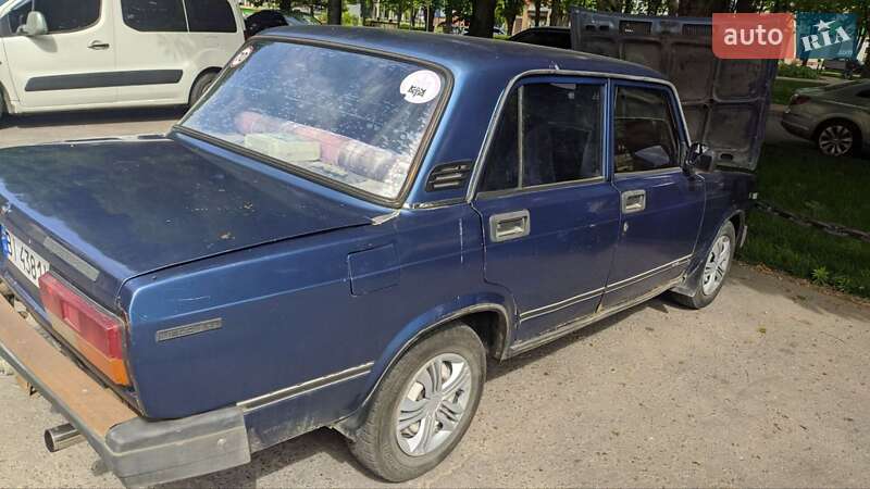 Седан ВАЗ / Lada 2107 1985 в Кременчуге