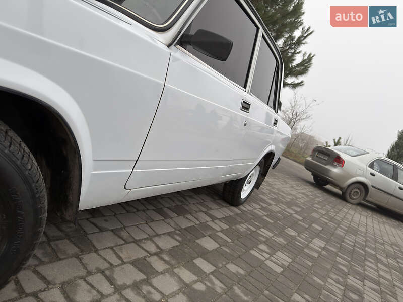 Седан ВАЗ / Lada 2107 2008 в Днепре