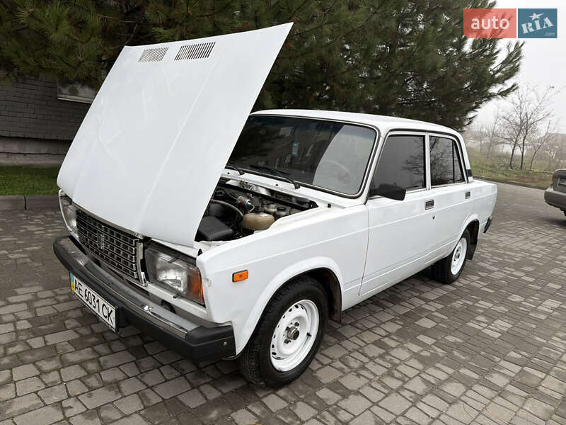 Седан ВАЗ / Lada 2107 2008 в Днепре