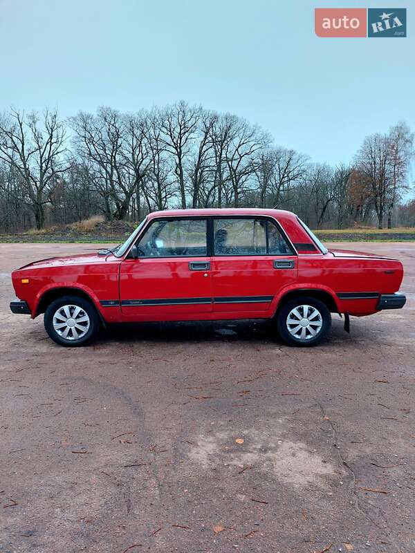 Седан ВАЗ / Lada 2107 1997 в Тростянце