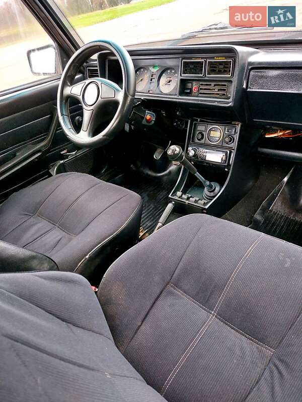 Седан ВАЗ / Lada 2107 1997 в Тростянце