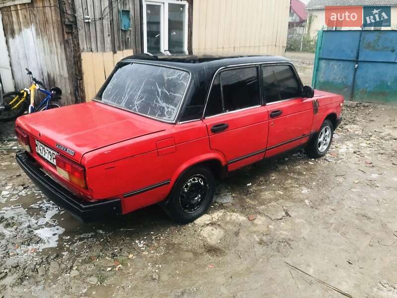 Седан ВАЗ / Lada 2107 1990 в Ужгороде