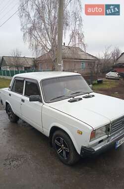 Седан ВАЗ / Lada 2107 1984 в Петропавловке