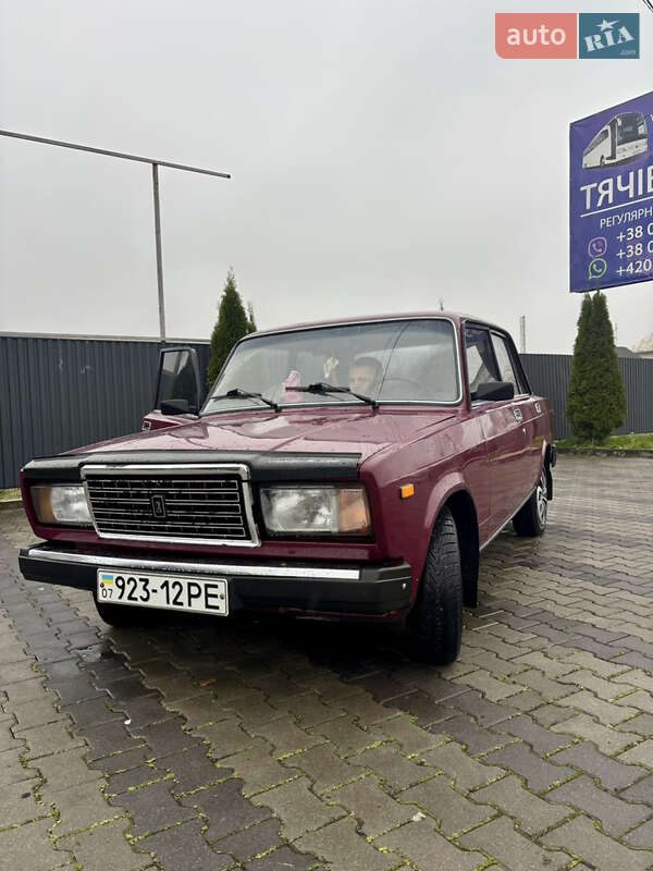 Седан ВАЗ / Lada 2107 2004 в Иршаве