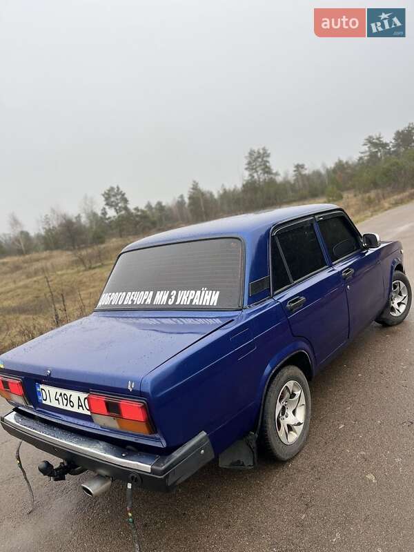 Седан ВАЗ / Lada 2107 2005 в Олевске