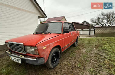 Седан ВАЗ 2107 1988 в Хотині