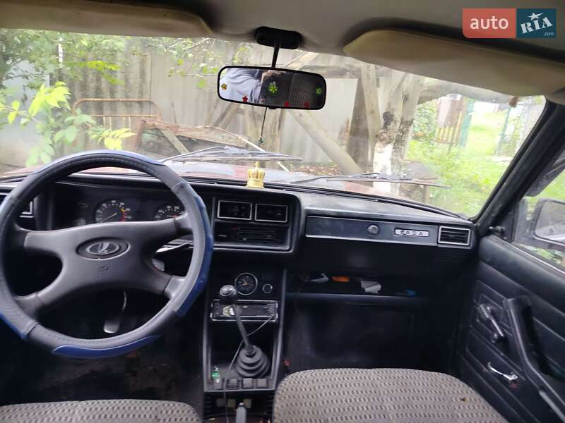 Седан ВАЗ / Lada 2107 1999 в Шумске