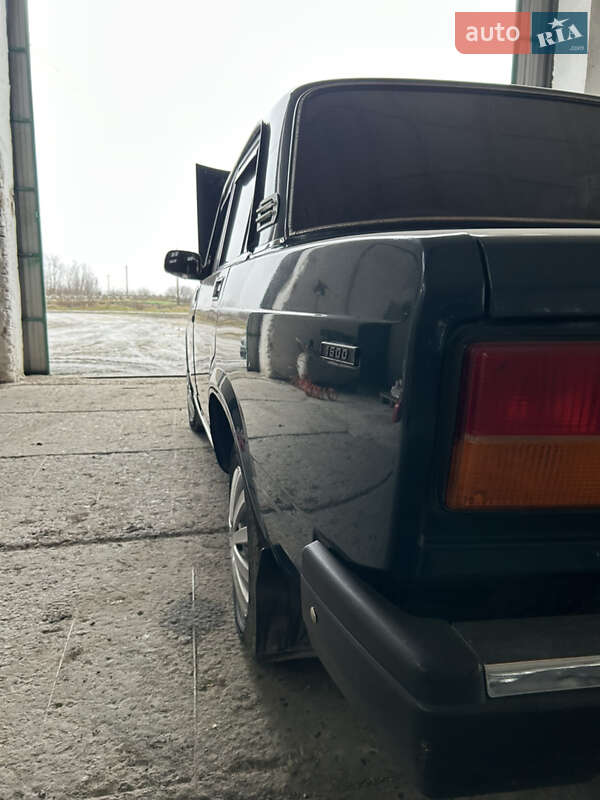 Седан ВАЗ / Lada 2107 2003 в Подволочиске