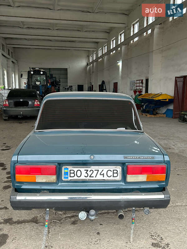 Седан ВАЗ / Lada 2107 2003 в Подволочиске
