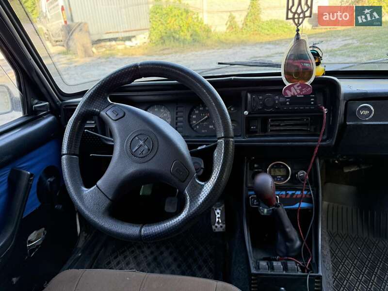 Седан ВАЗ / Lada 2107 1998 в Хотове