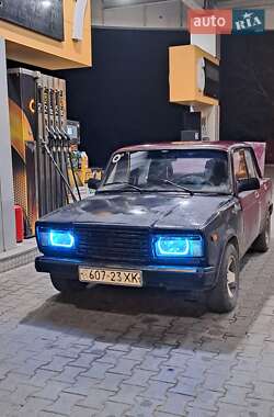 Седан ВАЗ / Lada 2107 2002 в Харькове