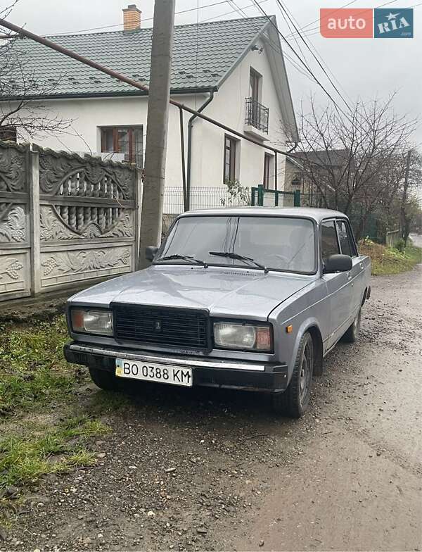 Седан ВАЗ / Lada 2107 2008 в Черновцах