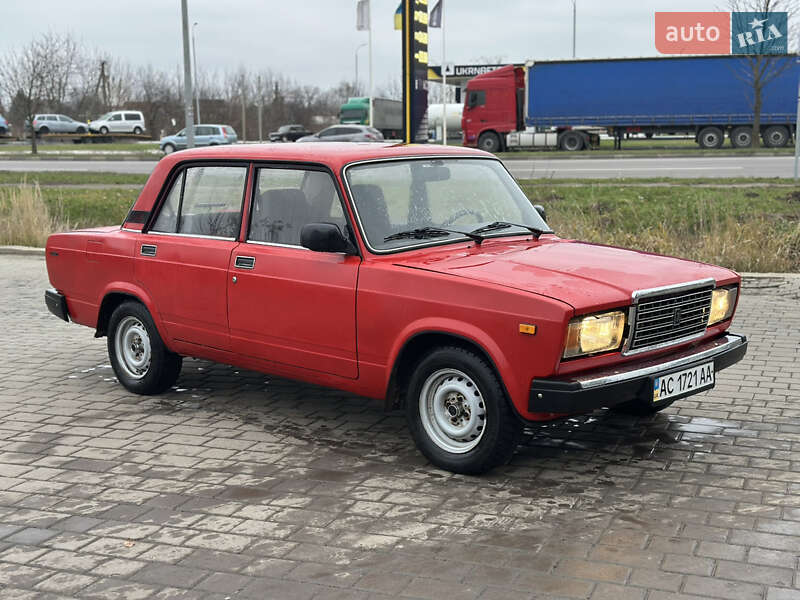 Седан ВАЗ / Lada 2107 2004 в Луцке фото 4 Седан ВАЗ / Lada 2107 2004 в Луцке