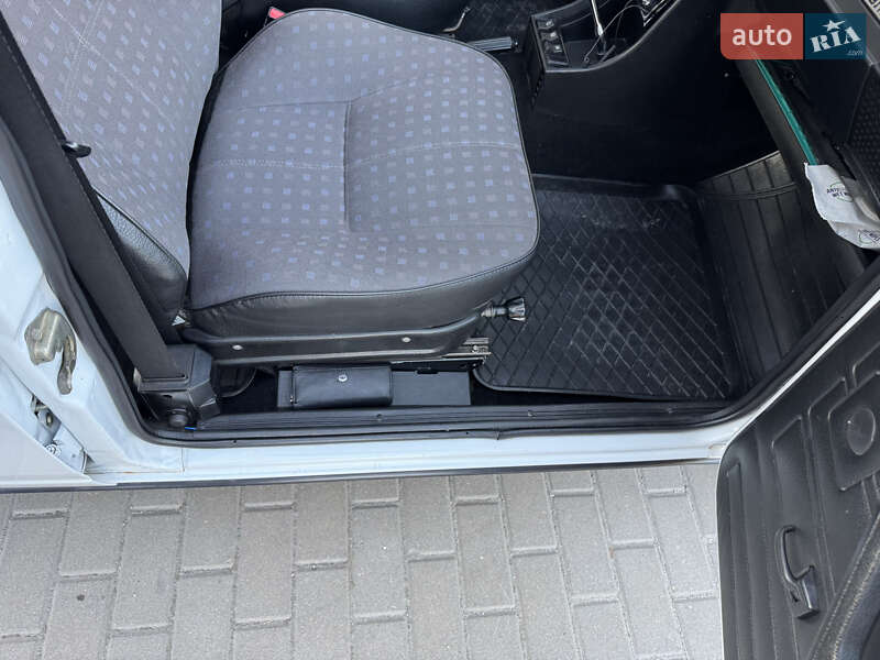 Седан ВАЗ / Lada 2107 2004 в Запоріжжі фото 8 Седан ВАЗ / Lada 2107 2004 в Запоріжжі