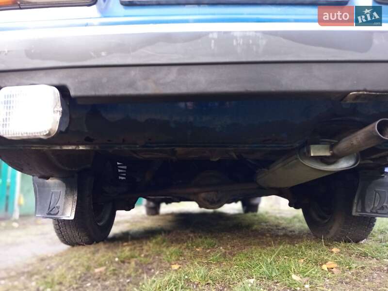 Седан ВАЗ / Lada 2107 2005 в Полонному