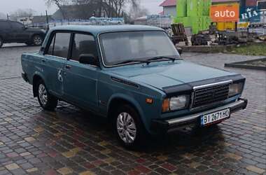 Седан ВАЗ 2107 2004 в Краснограде