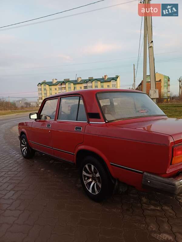 Седан ВАЗ / Lada 2107 2005 в Ямполі