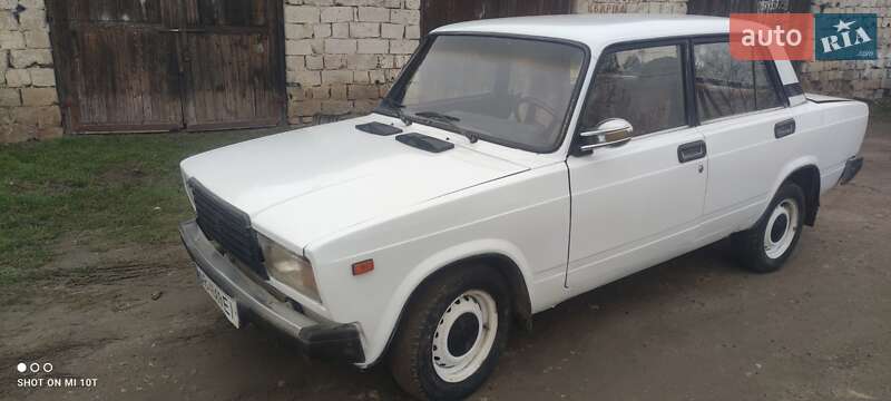 Седан ВАЗ / Lada 2107 1988 в Ямполі