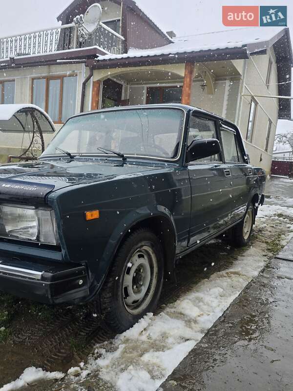 Седан ВАЗ / Lada 2107 2003 в Залещиках фото 2 Седан ВАЗ / Lada 2107 2003 в Залещиках