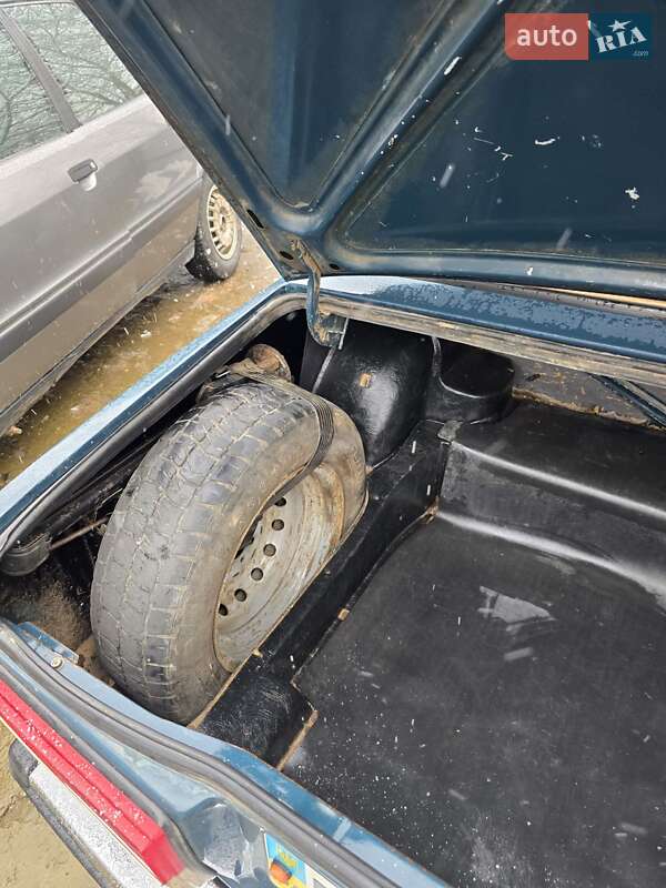 Седан ВАЗ / Lada 2107 2003 в Залещиках фото 30 Седан ВАЗ / Lada 2107 2003 в Залещиках