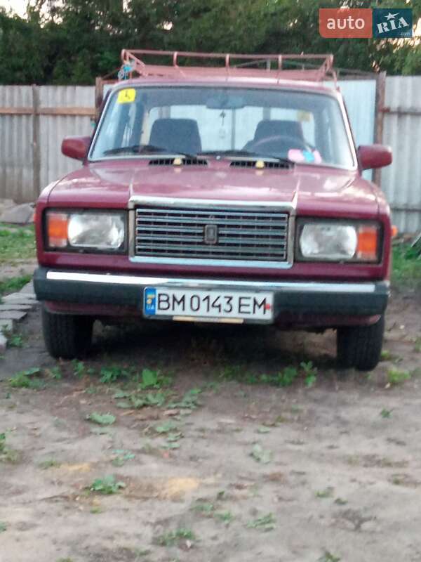 Седан ВАЗ / Lada 2107 2004 в Сумах